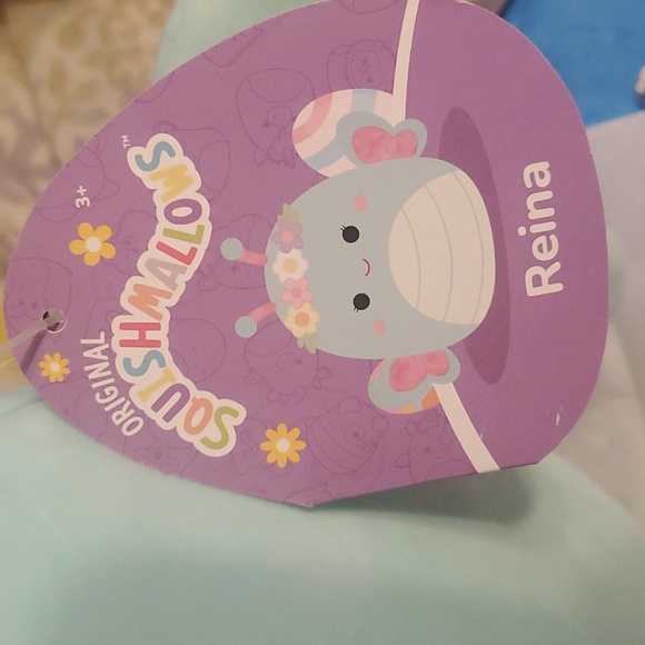 Original Sqyishmallows Reina Large and bag Clip bundle - Picture 9 of 13